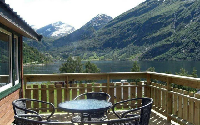 Grande Hytteutleige og Camping