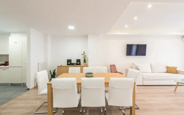 Athens Crystal Suites Apartments