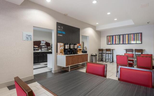 Holiday Inn Express & Suites LaGrange