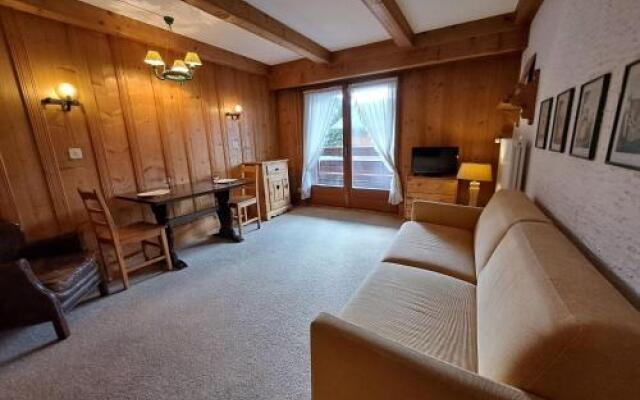 Apartment Square Poste 341