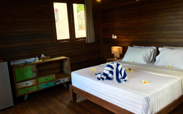 Twin Island Villas & Dive Resort – Guest Rooms – Lembongan Island