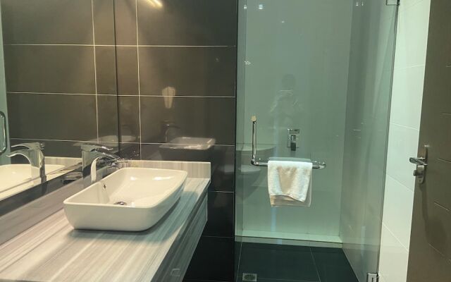 OYO 90975 Atta Hotel