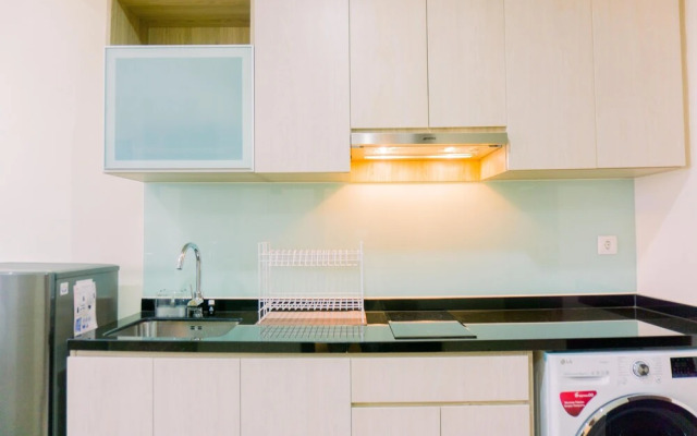 Modern Look And Comfort Studio At Menteng Park Apartment