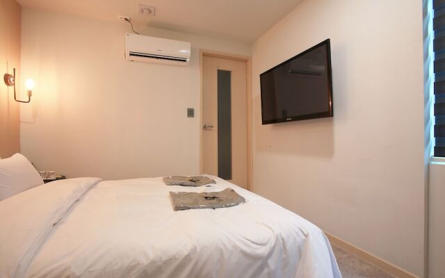Pyeongtaek Wol Hotel