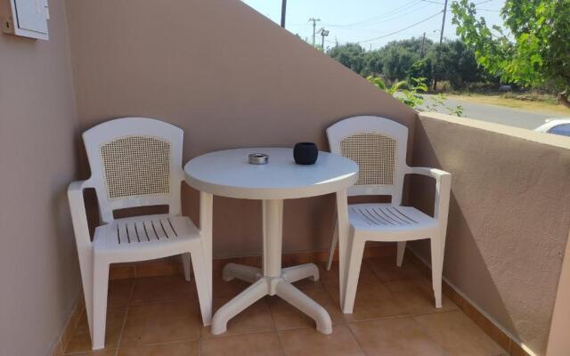 #3 Giorgos & Chara apartments