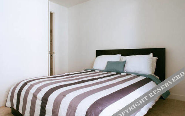 JP Stays - Prime Location York St & Lakeshore