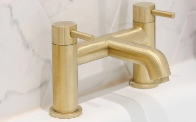 Modern Margate Maisonette Close to Beach by Adliv