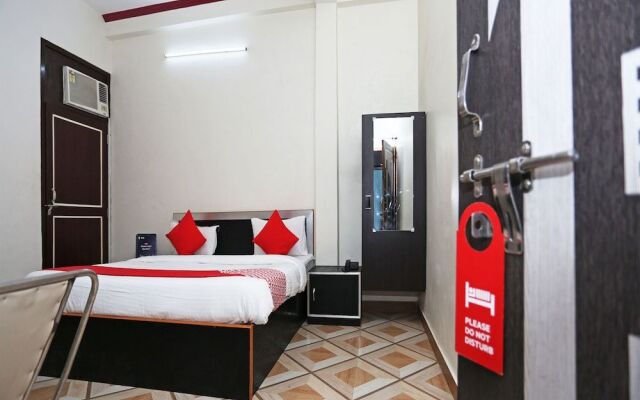 OYO 13095 Ganesh Mangal Guest House