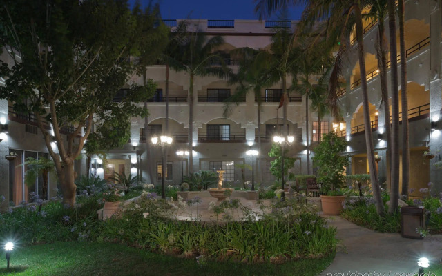 DoubleTree by Hilton Chatsworth
