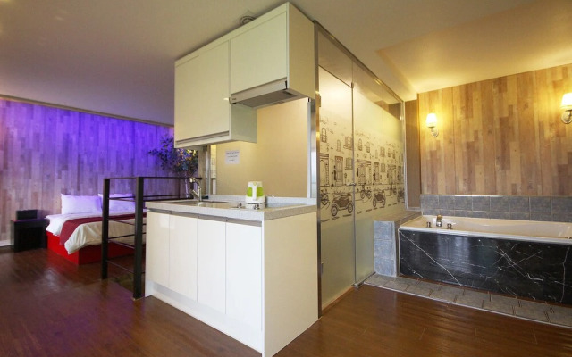 Buan Gyeokpo Jazz Motel and Pension