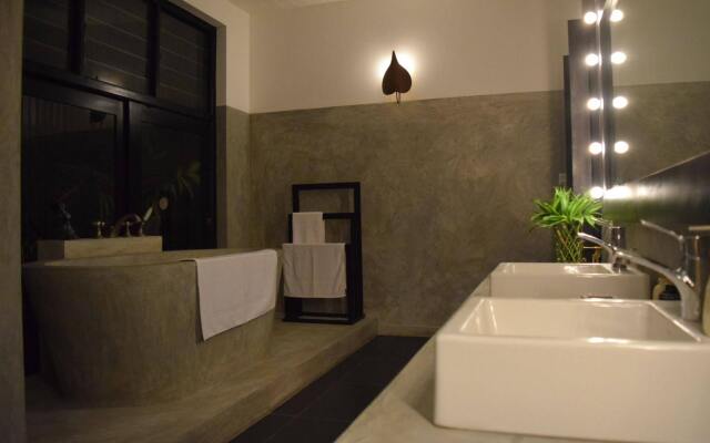 Villa Five