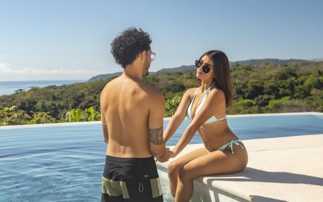 Adeluna Luxury Villas