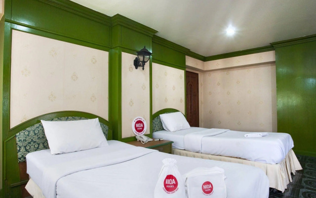 NIDA Rooms Ratchadaphisek Golden Dome Walk