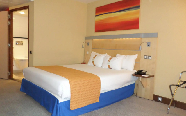 Holiday Inn Express Paris-Canal de la Villette by IHG