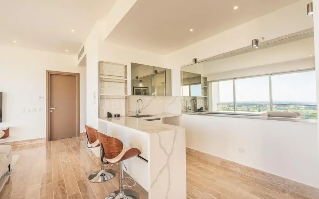 Penthouse With Private Picuzzi in Cap Cana