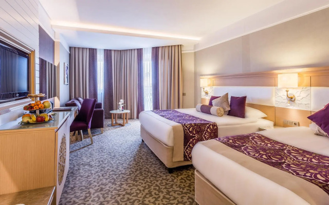 Villa Side Residence