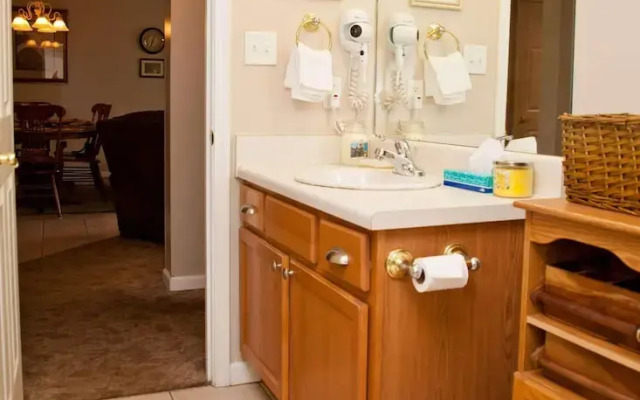 Whispering Pines 514