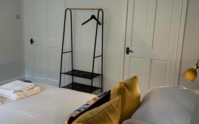 Ross Place Apartment