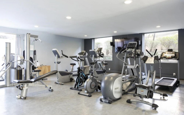 Bright Condo With Gym and Security 24 hrs