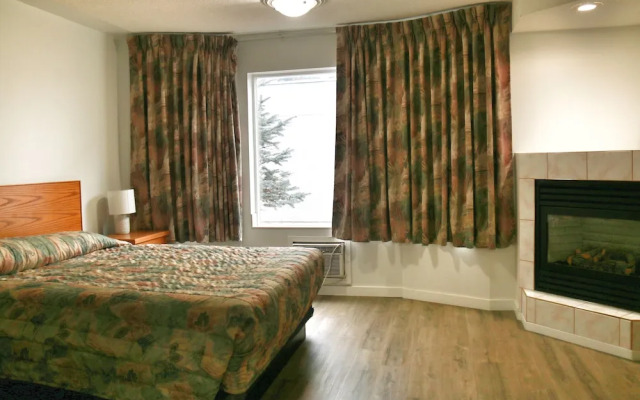 Western Budget Motel Plus Mosaic Suites