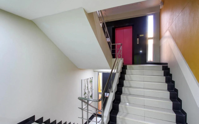 Fullroom 77 Srinakarin