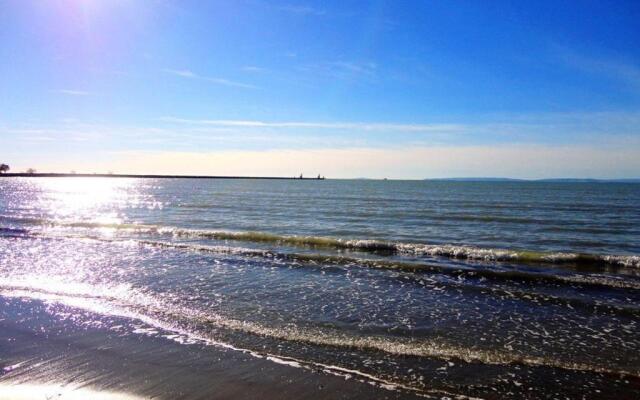 Appartement Le Grau-du-Roi, 1 pièce, 4 personnes - FR-1-307-123