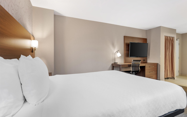 Best Western Plus Mission City Lodge