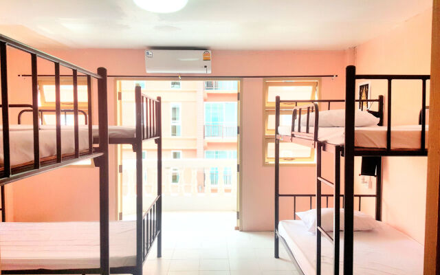 The Galiness Backpacker Hostel Patong