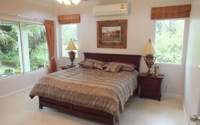 Vacation Garden Villa