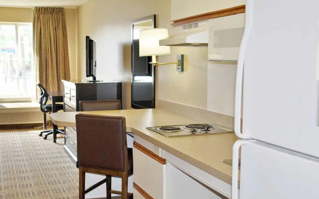 Extended Stay America Washington D.C. Alexandria Eisenhower Ave.