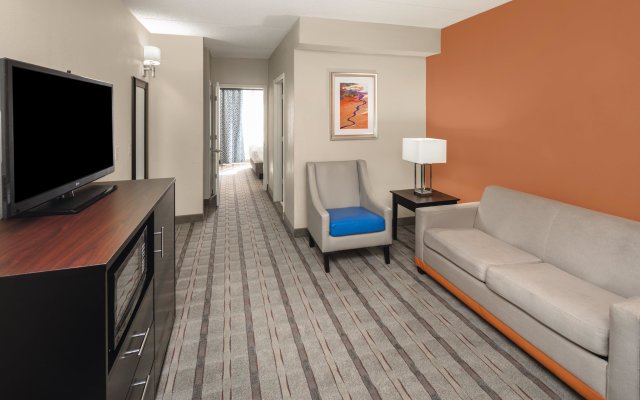 Holiday Inn Express & Suites Atlanta NE - Duluth, an IHG Hotel