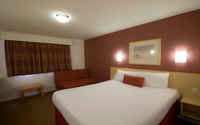 Days Inn by Wyndham London Stansted Airport