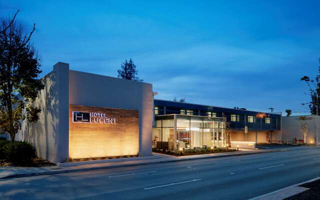 Hotel Lucent