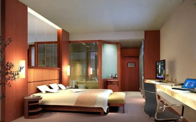 Chongqing Kingtown Hotel