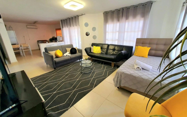 Barak Royal suites 20 Garden jacuzzi