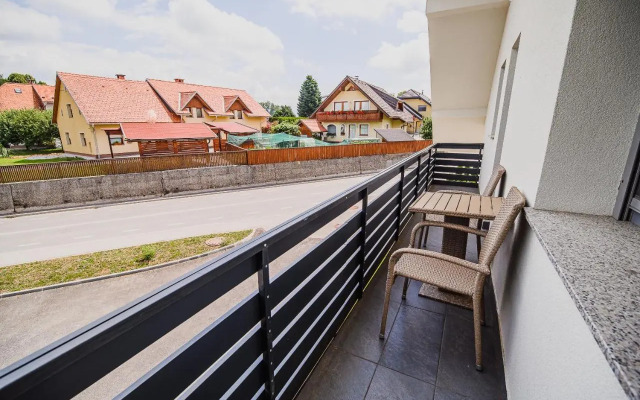 Mojčin Pisker Apartment House