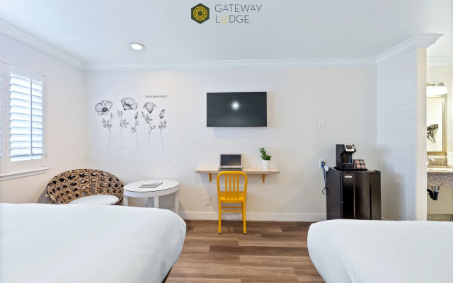 Gateway Lodge