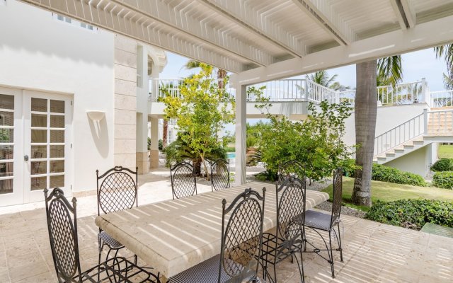 Luxury 2 levels villa at Punta Cana