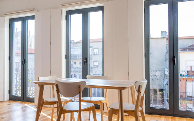 Alvaro's Charming Loft by MP