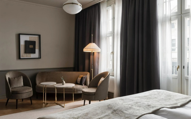 Elite Hotel Savoy