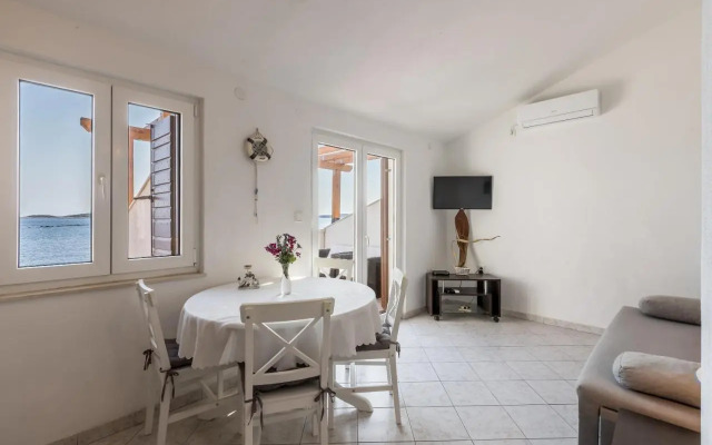 Apartments by the sea Milna, Vis - 8946