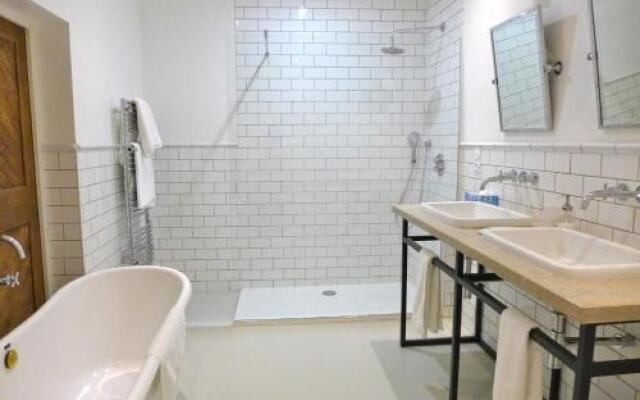 Par la Riviere (Adults Only)