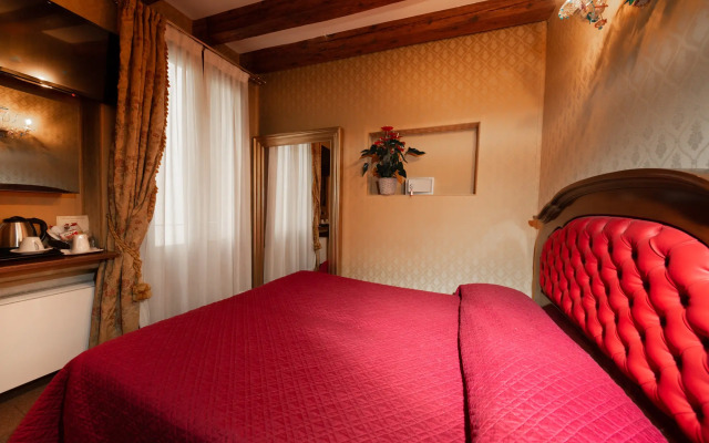 Отель San Moisè