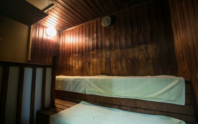 Hotel Mikado - Hostel