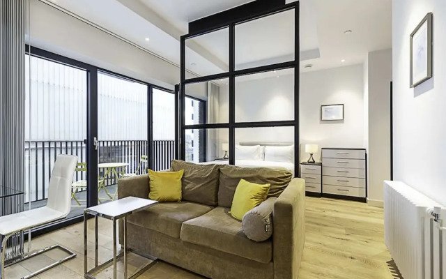 Chic Studio Living in London City Island
