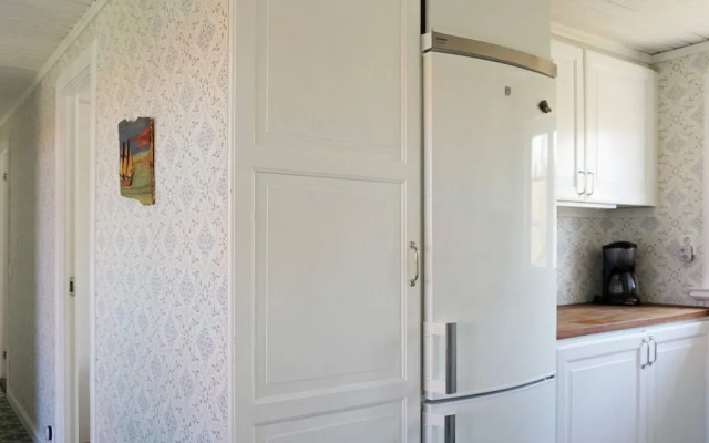 4 Person Holiday Home in Grundsund
