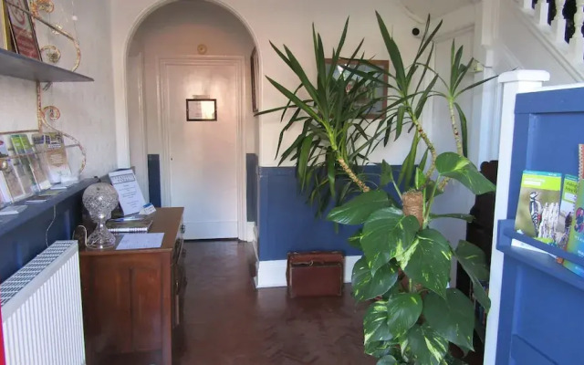Longcroft Lodge