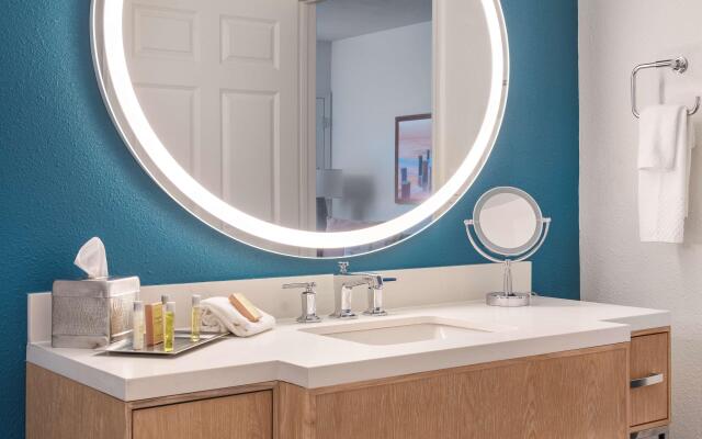 DoubleTree Suites by Hilton Naples