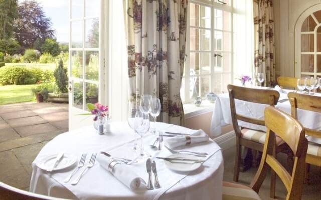 Trigony House Hotel
