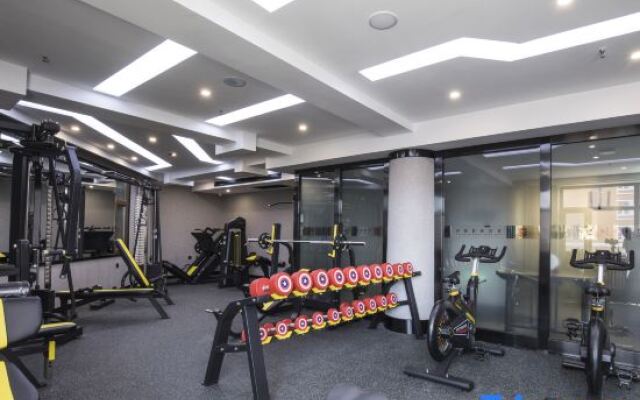 Heilongchen Business Hotel (Heihe Railway Station)